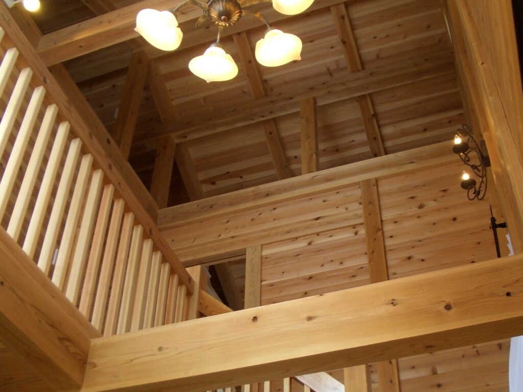 板倉造りの家の内装