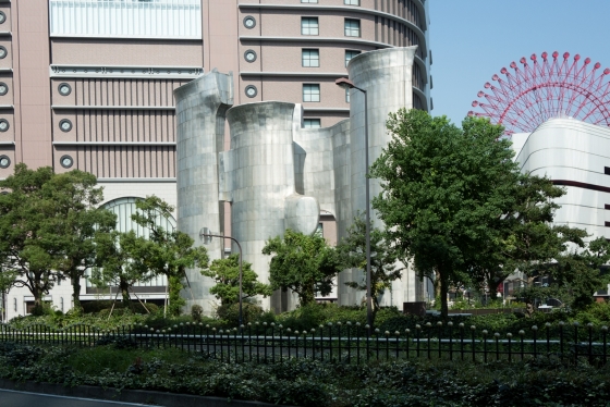 梅田給気塔