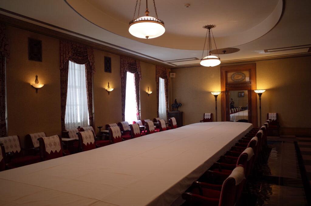 綿業会館3階会議室