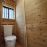 京都府船井郡京丹波町「自然の中で叶えた、想いを込めた板倉の家」トイレ