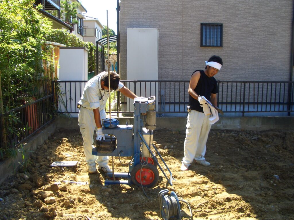 サウンディング地盤調査の様子