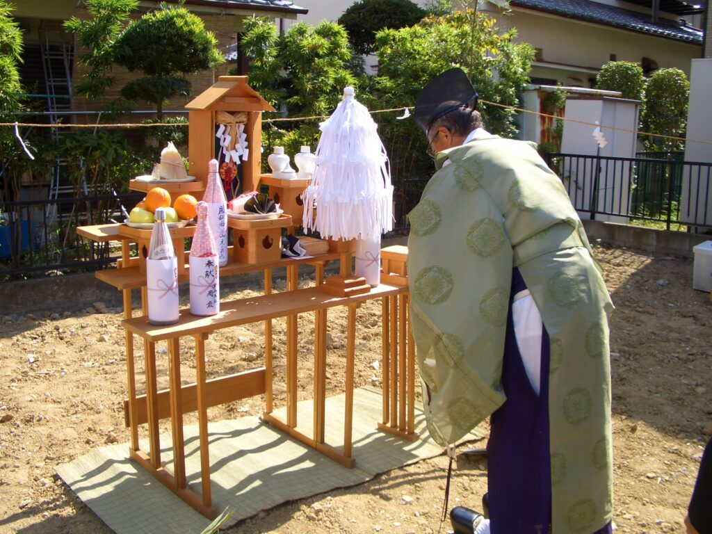 寺池台の家の地鎮祭の様子