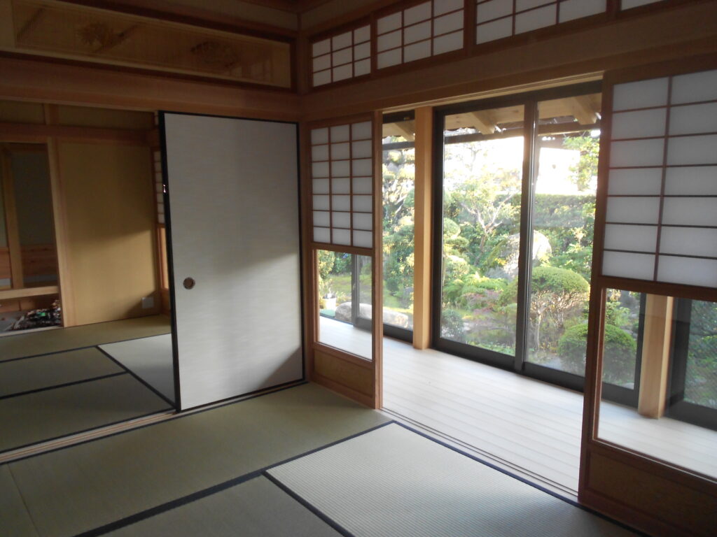復元された和室と縁側の仕上がりの様子