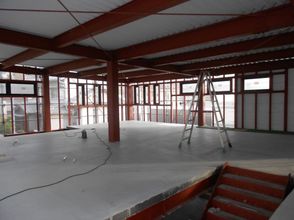 2階床スラブのコンクリート打設の様子