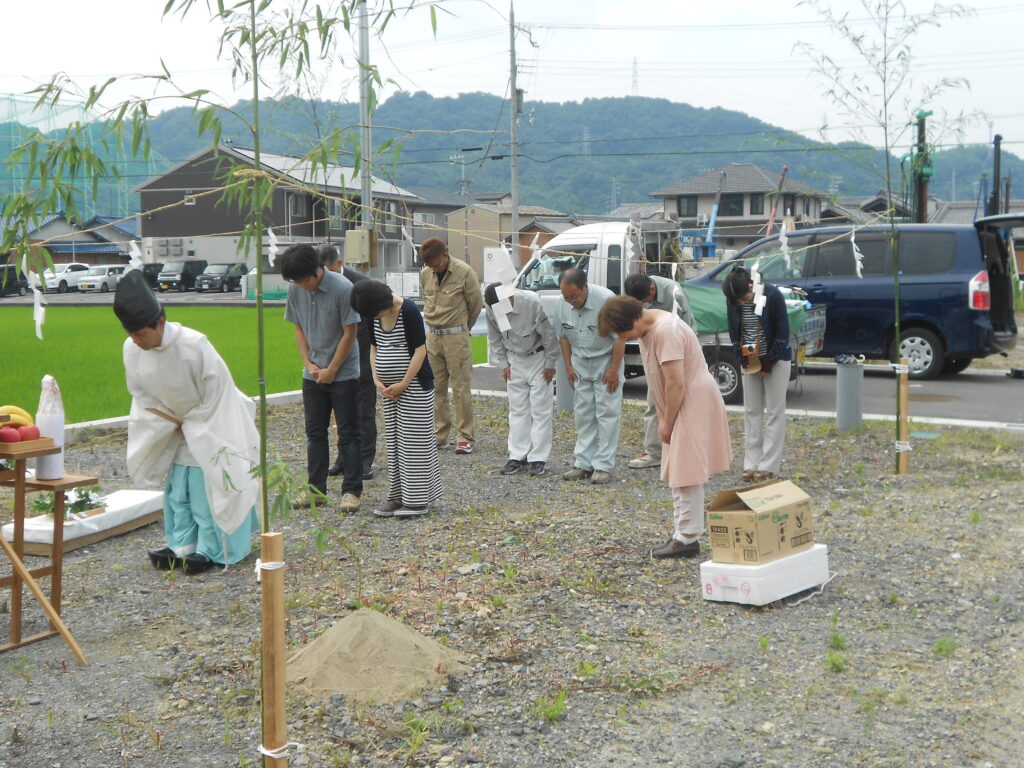板倉造りの家の地鎮祭の様子